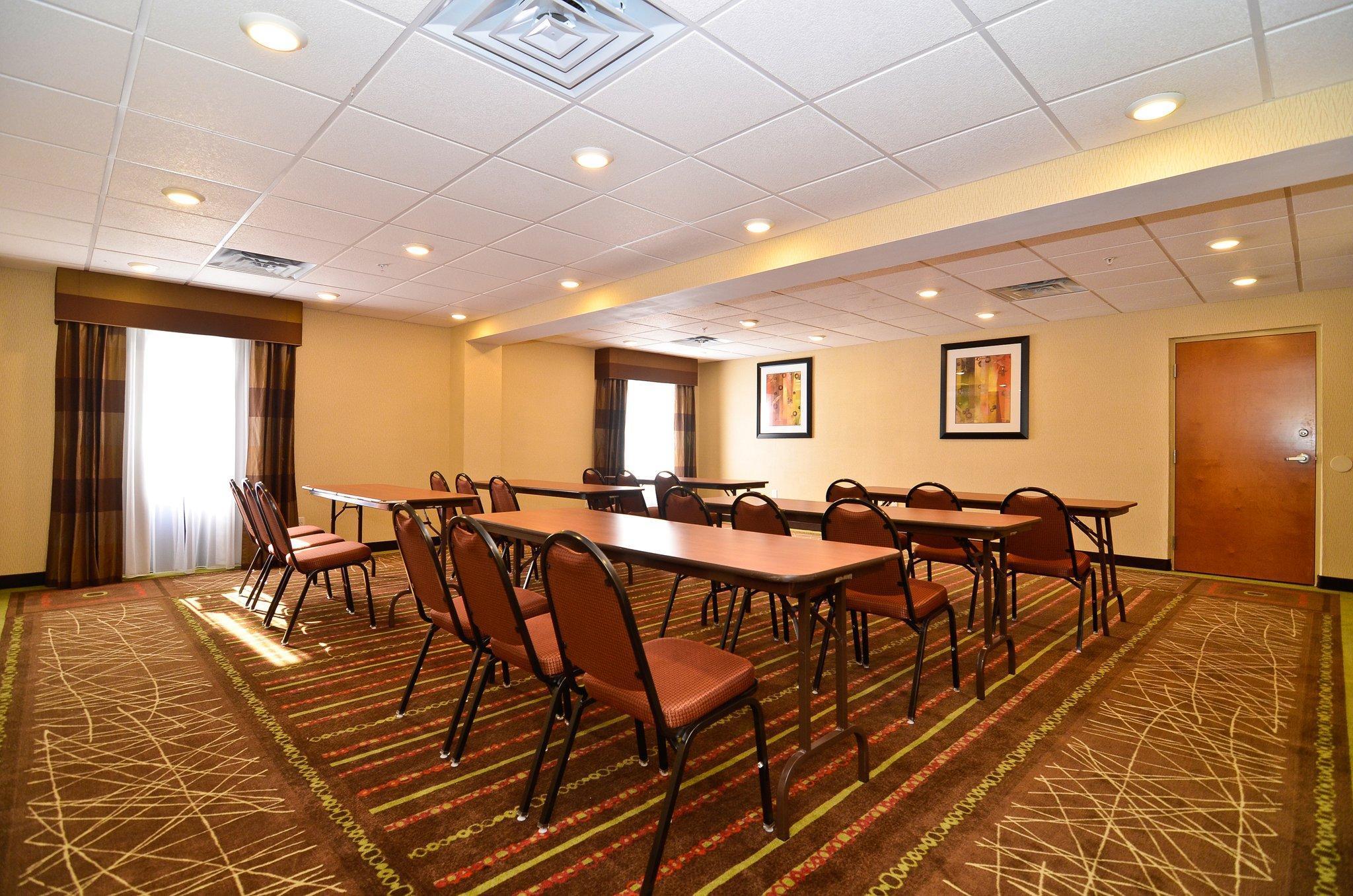 Holiday Inn Express Atlanta-Stone Mountain By Ihg Bagian luar foto